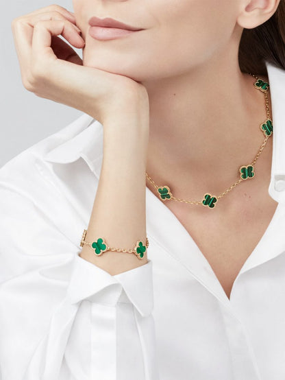 LUXURIOUS CLOVER NECKLACE 10 MOTIFS - GREEN