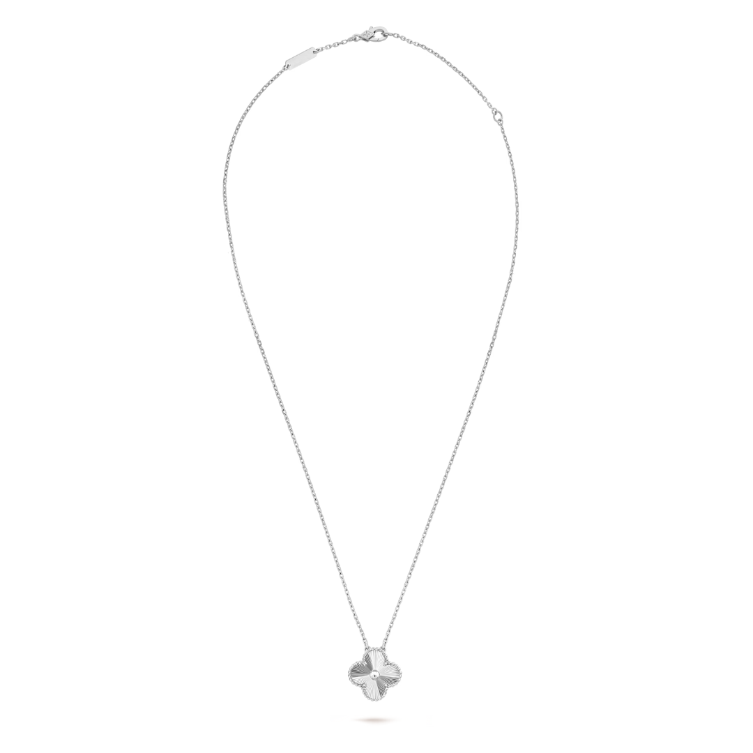 FORTUNE CLOVER NECKLACE | SILVER