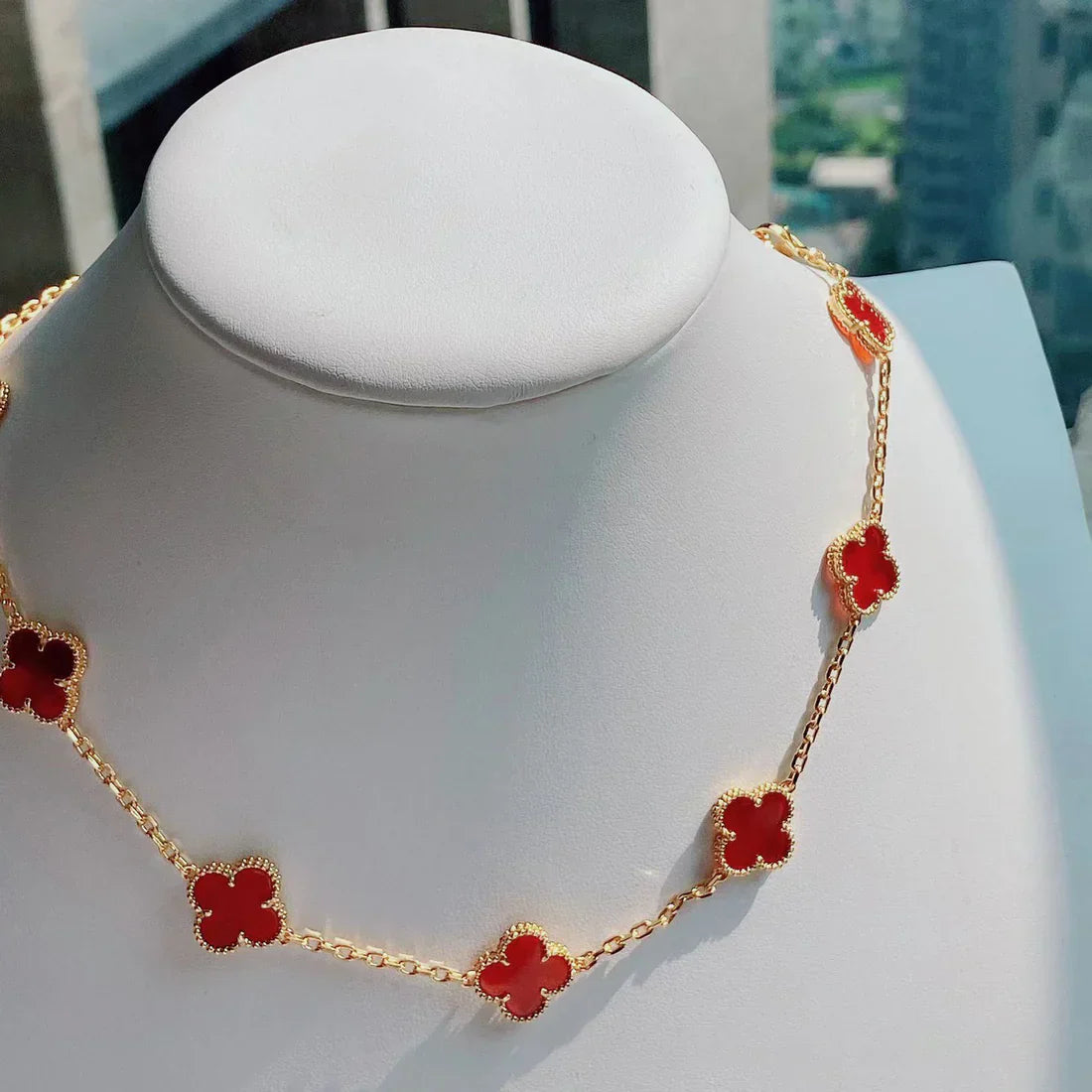 FLORAL CLOVER NECKLACE 10 MOTIFS - RED