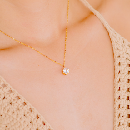 Kyla Solitaire Gold Necklace