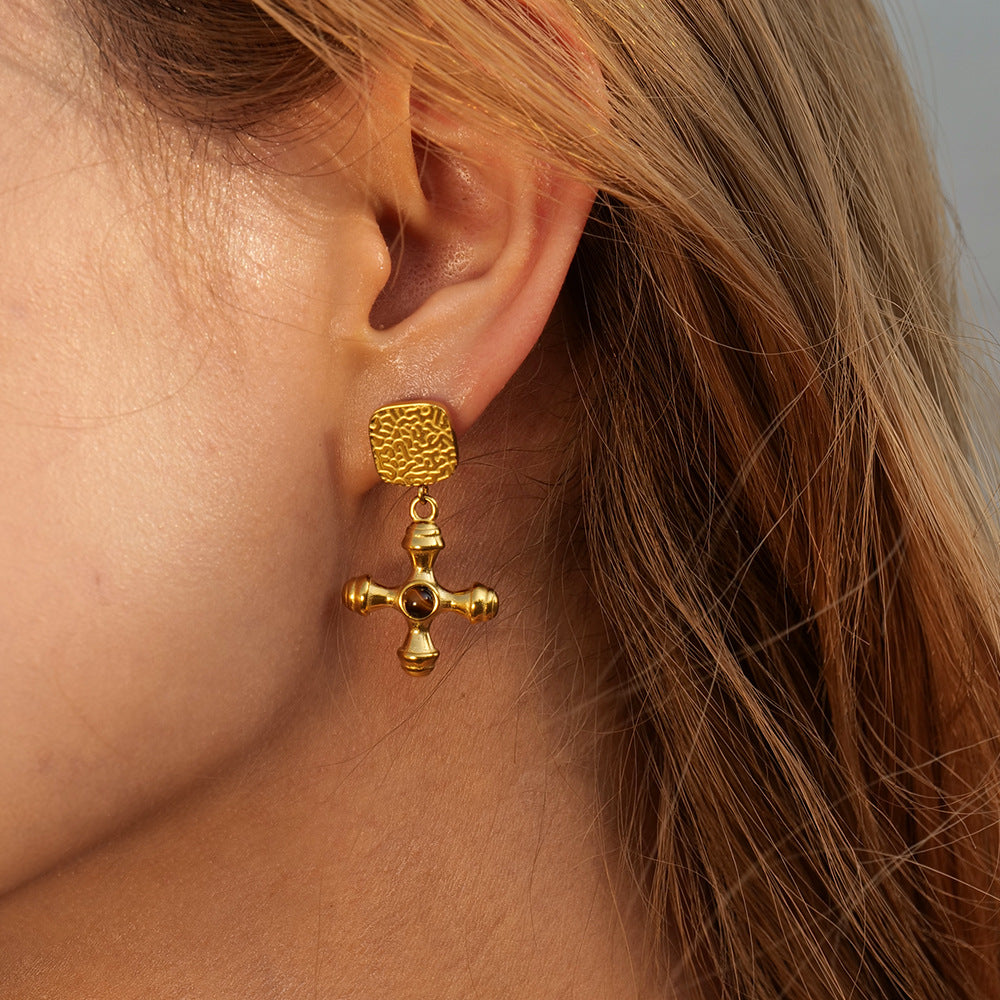 Della Gold Earrings